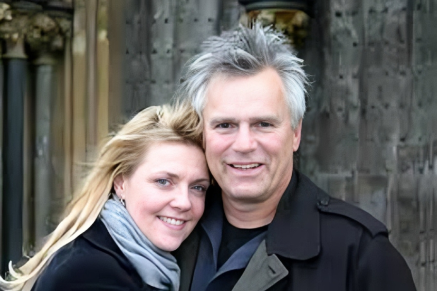 richard dean anderson wife